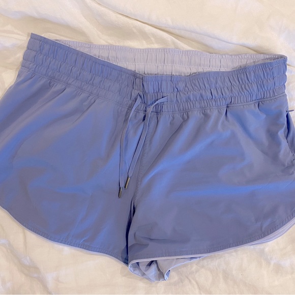 lululemon reversible shorts - Picture 2 of 2